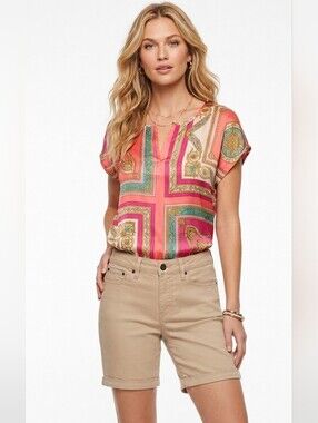 ​DKNY Jeans Tan Khaki Mid Rise Cuffed Bermuda Shorts - Size 4